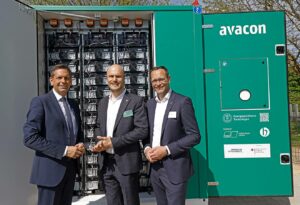 Avacon und Rolls-Royce testen Beitrag von Speichern und PV-Anlagen zur Netzstabilität