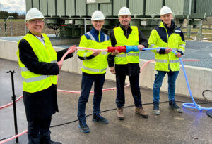 Erste Einspeisesteckdose im Bayernwerk-Netzgebiet in Betrieb