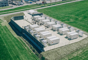 LVN schließt ersten netzneutralen Batteriespeicher an