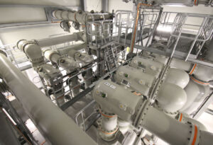 Erste SF6-freie gasisolierte 420-kV-Schaltanlage in Betrieb